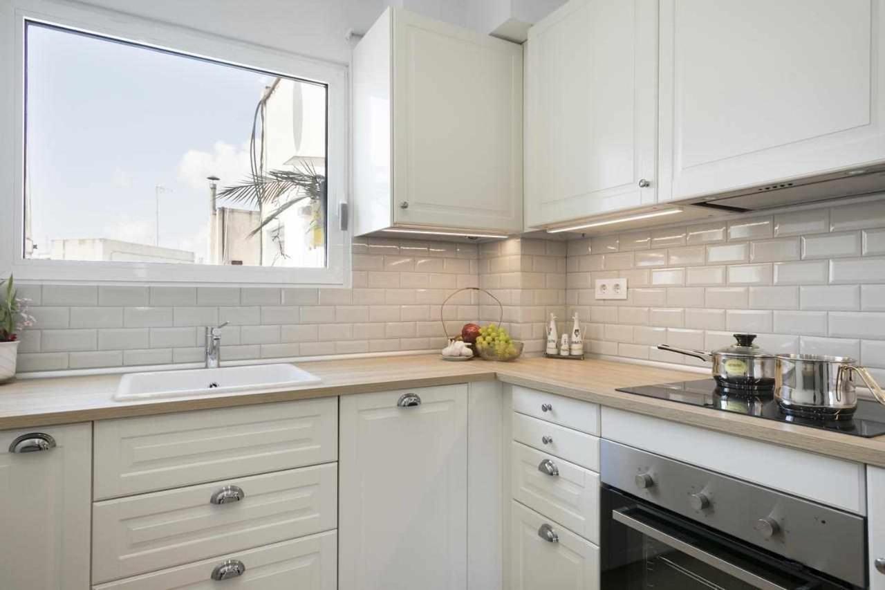 Apartment Leonor Барселона Экстерьер фото