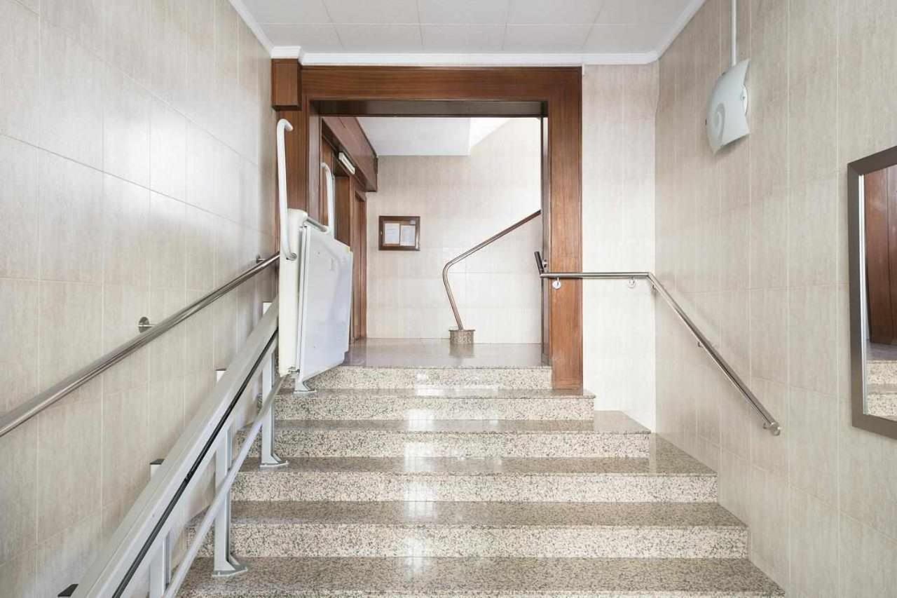 Apartment Leonor Барселона Экстерьер фото